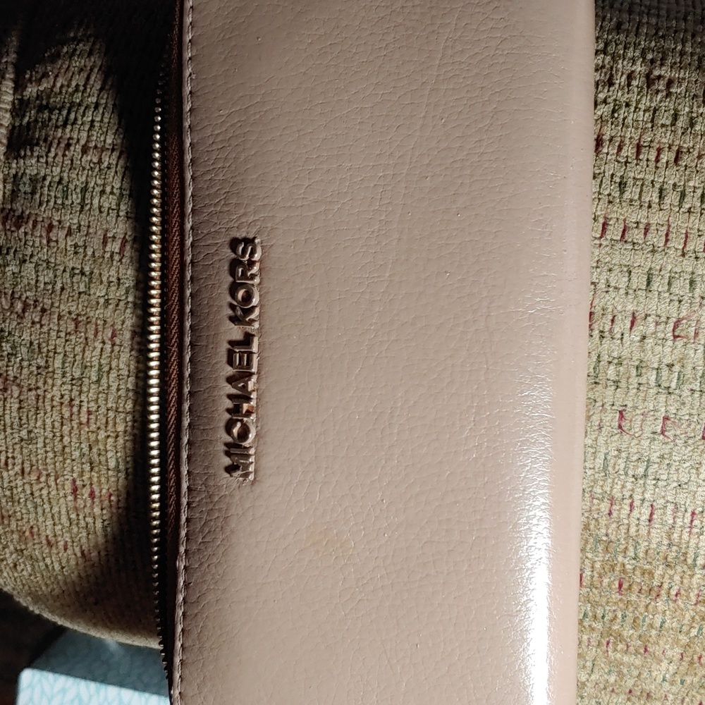 Michael Kors zip around wallet